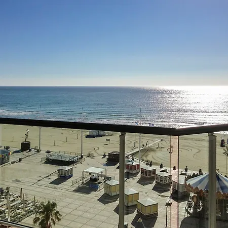 Apartment With 4 Bedrooms In Canet-en-roussillon, With Wonderful Sea V Canet-en-Roussillon